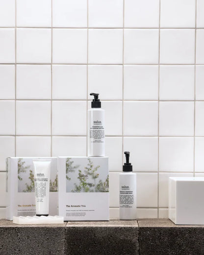 The Aromatic Trio by Salus – Hand & Body Care Gift Set | French Blue Flowers