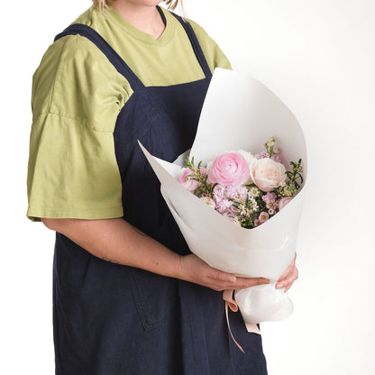 Pastel florists choice posy
