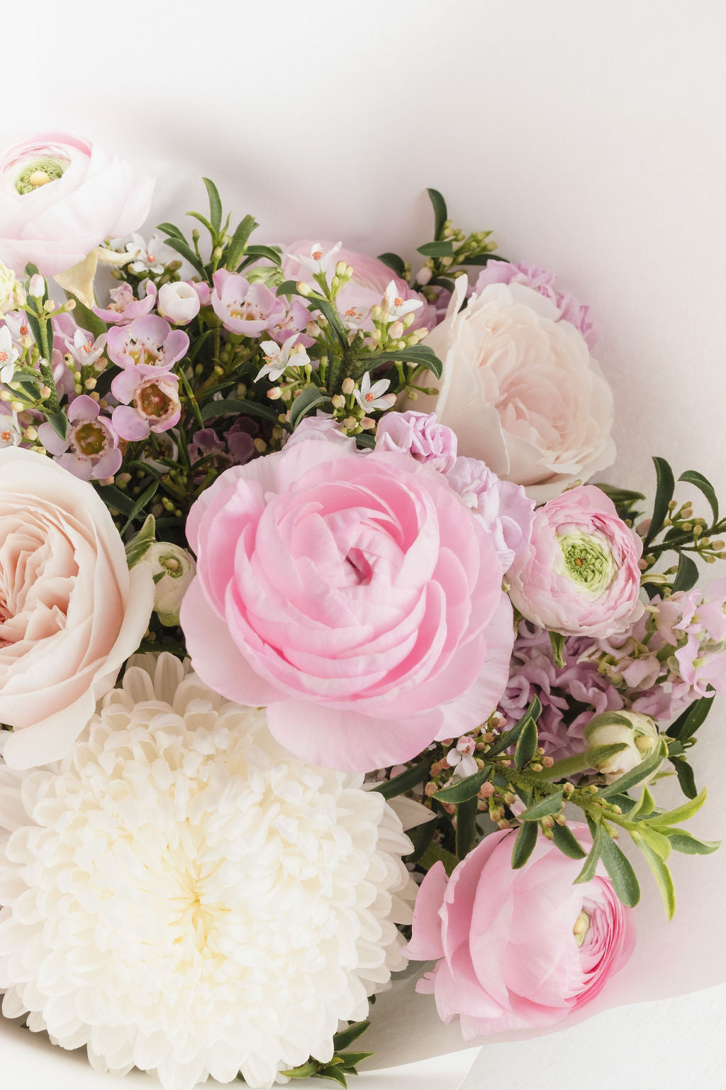 Pastel florists choice posy